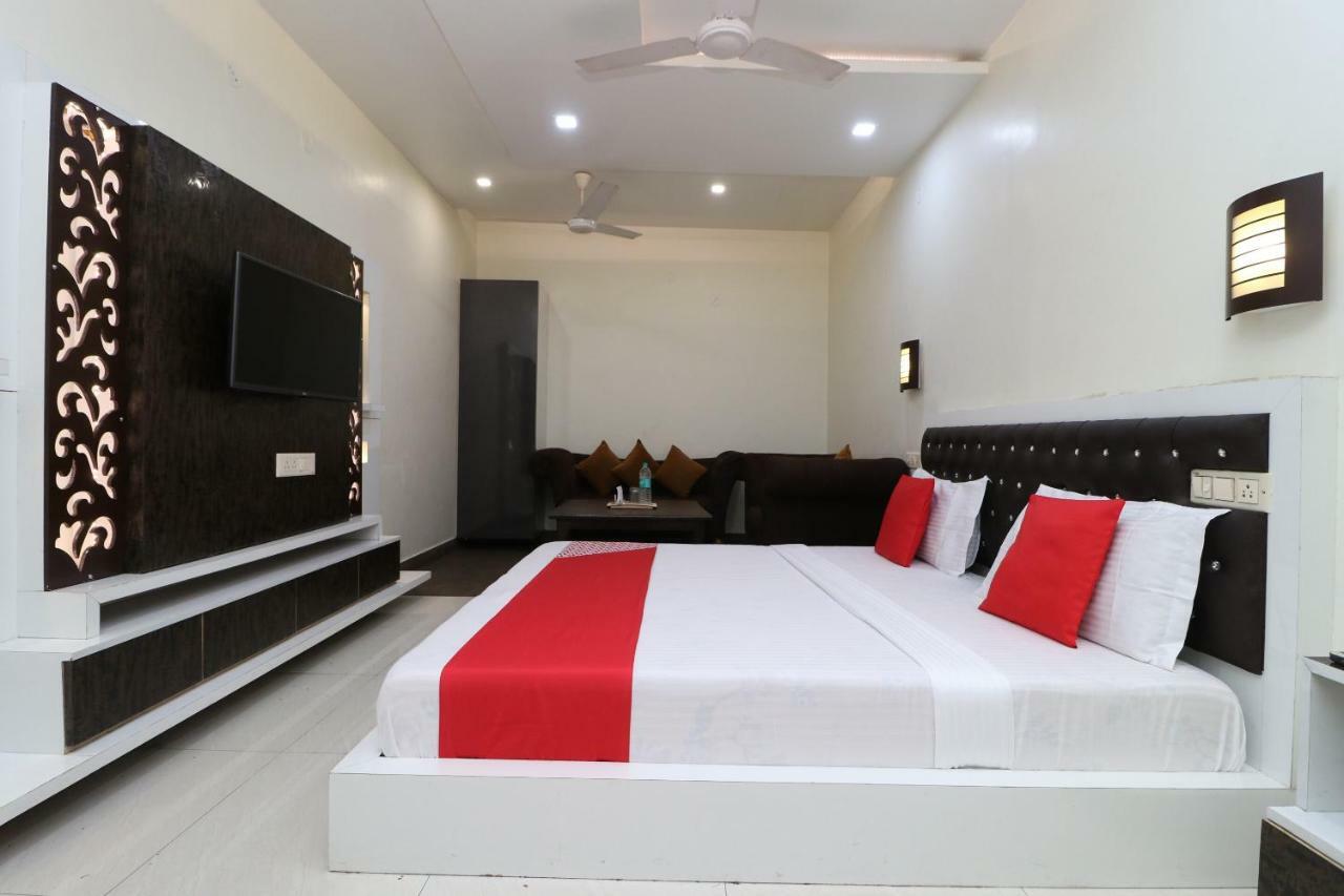 Oyo 29637 Hotel Kakkar ลูดิฮานา ภายนอก รูปภาพ