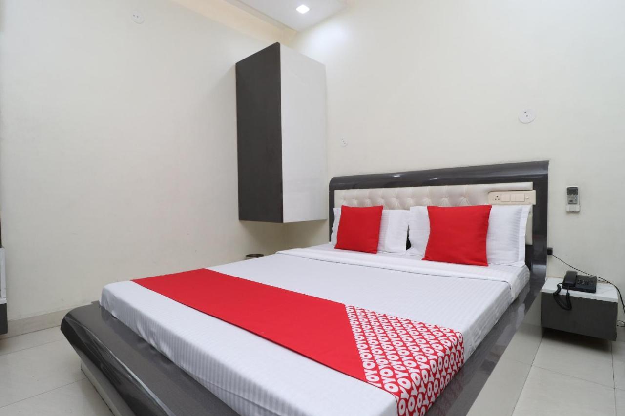 Oyo 29637 Hotel Kakkar ลูดิฮานา ภายนอก รูปภาพ
