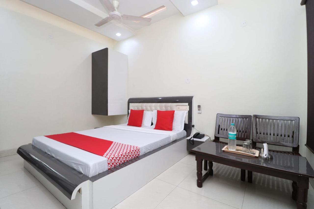 Oyo 29637 Hotel Kakkar ลูดิฮานา ภายนอก รูปภาพ