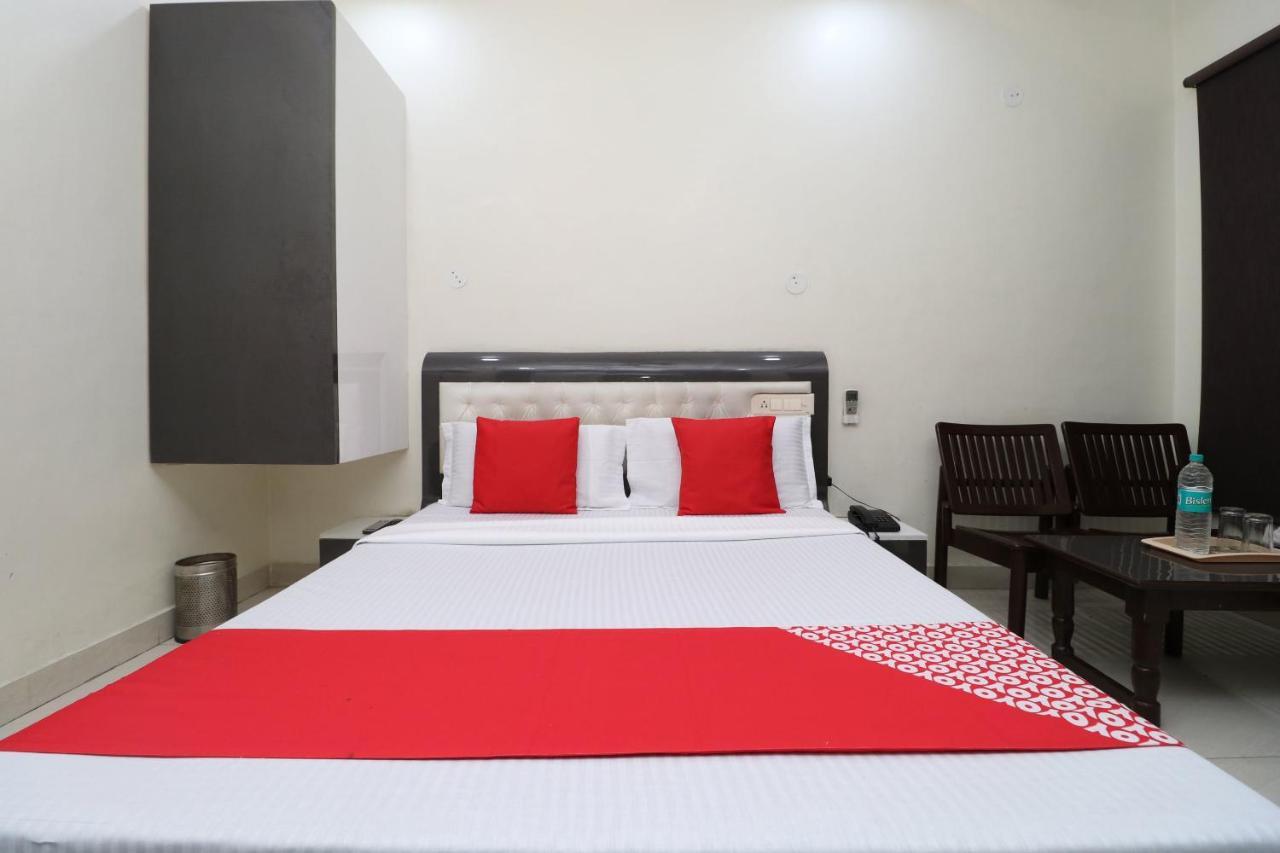Oyo 29637 Hotel Kakkar ลูดิฮานา ภายนอก รูปภาพ